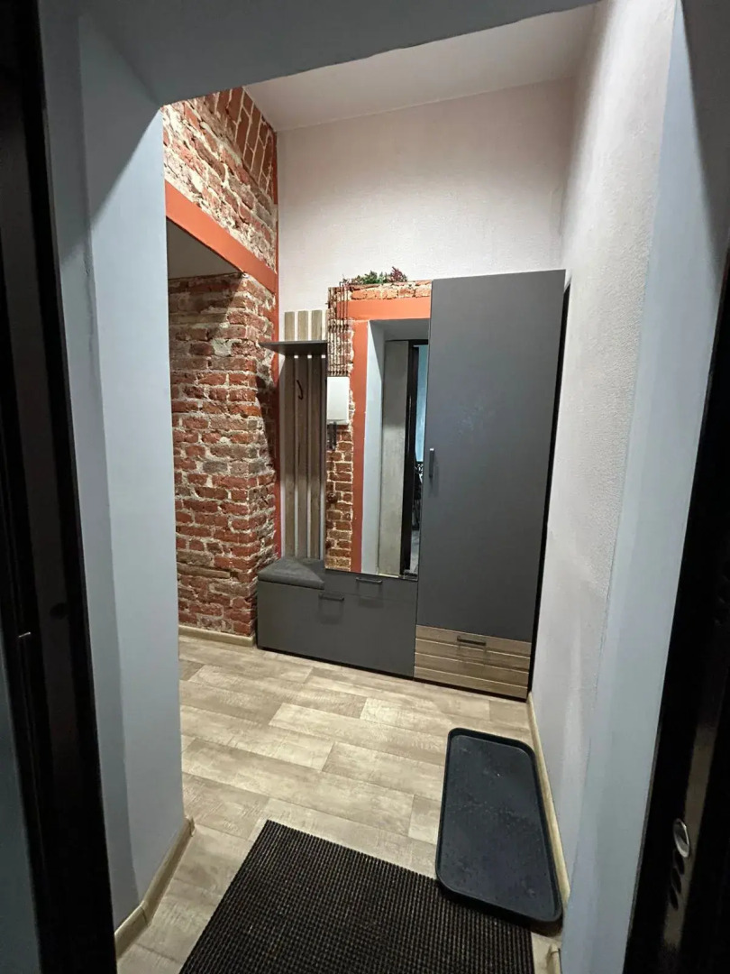 Квартира Уютный Лофт с балконом на главной улице Столицы Закатов