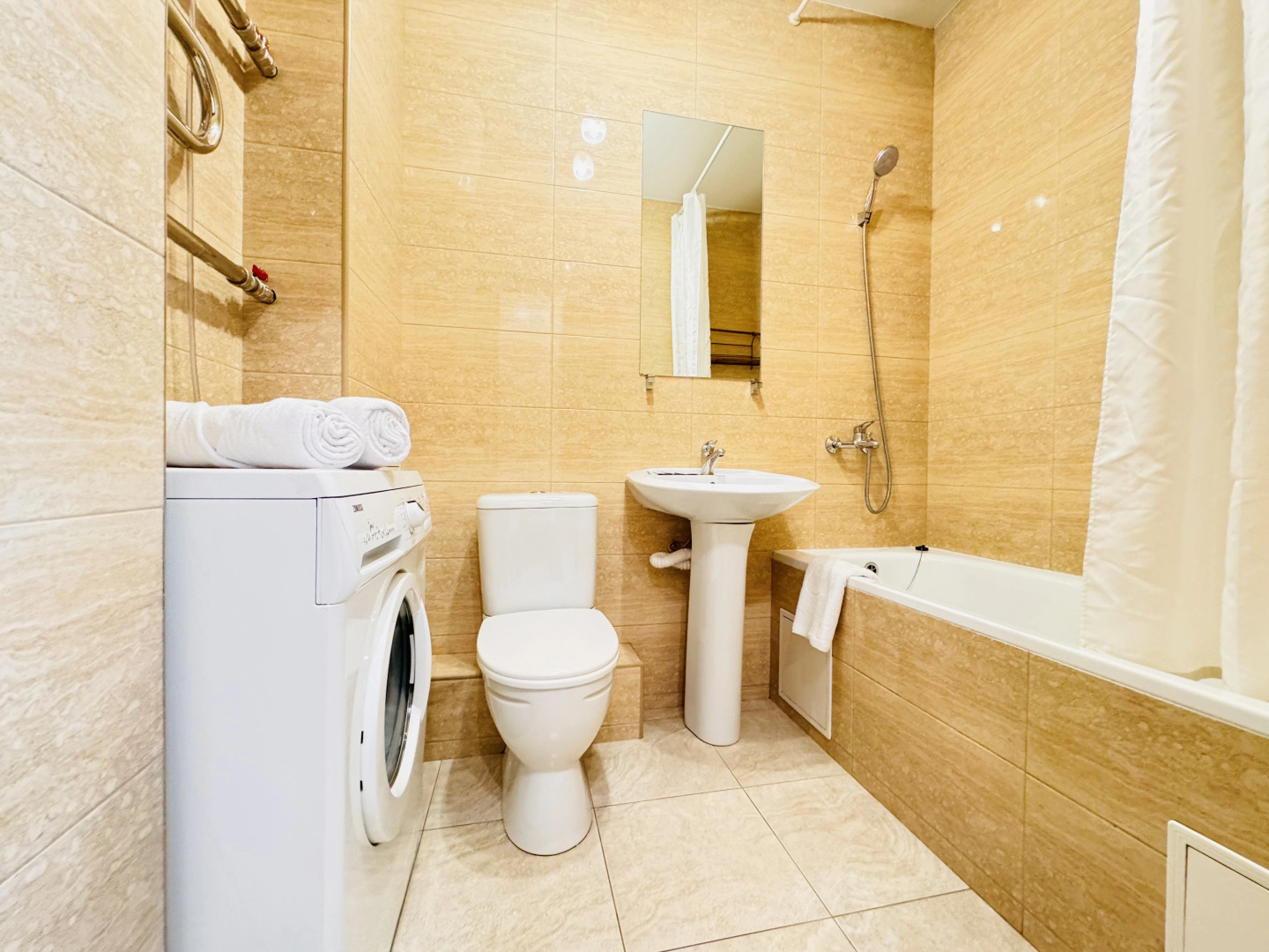 Апартаменты Hugge Place в самом центре [Объект 96]