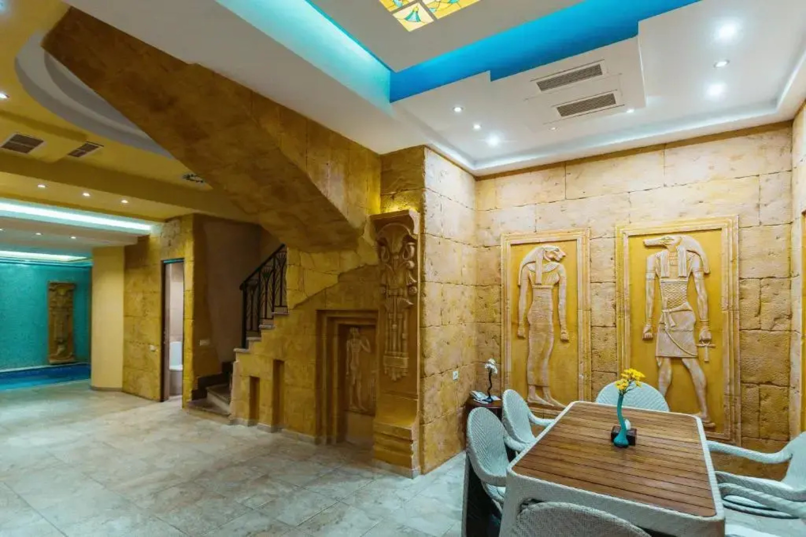 Отель Грейс Форум