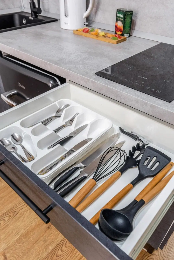 Апартаменты Уютная студия у метро Парнас