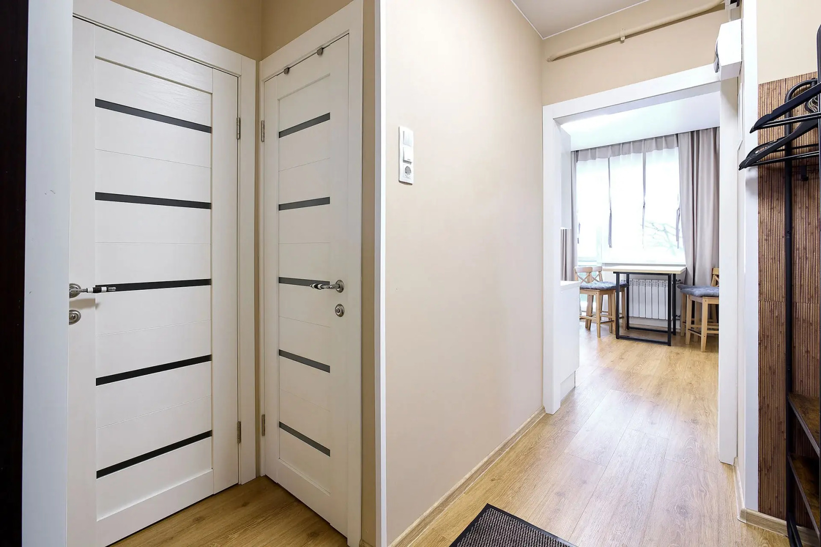 Апартаменты с видом на Неву в центре города