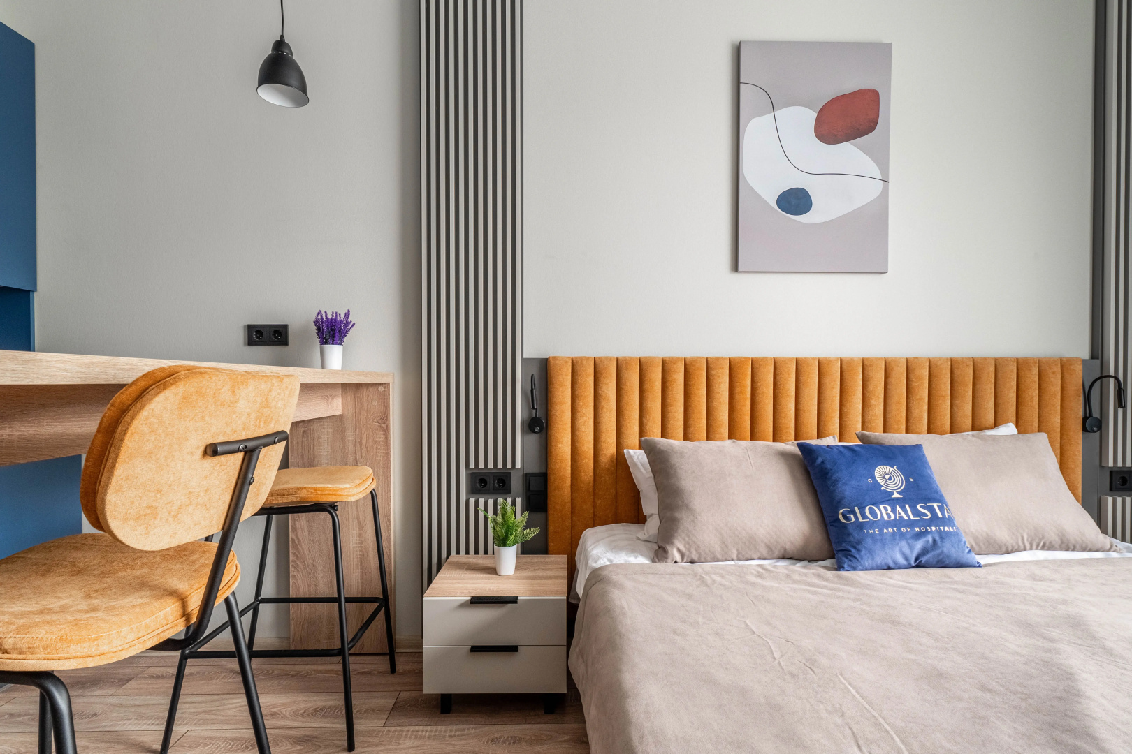 Apartment GLOBALSTAY. Новая студия Ладожский Авенир 10 мин м. Ладожская
