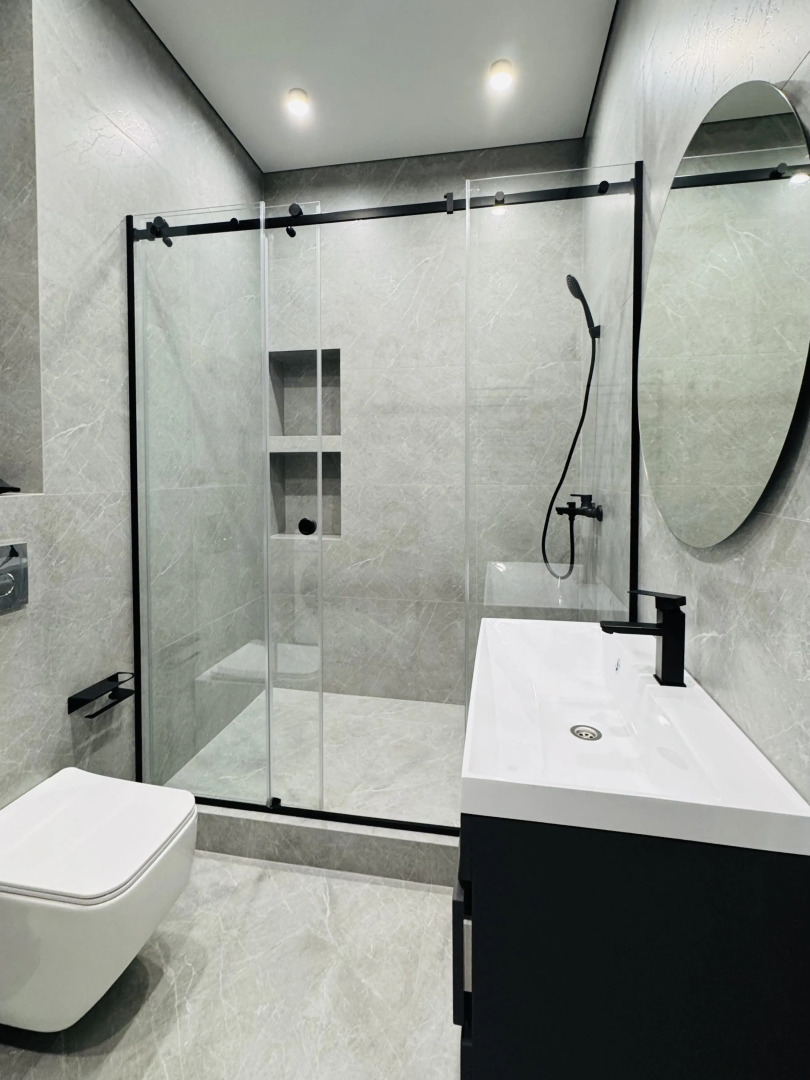 Квартира Двухкомнатный Лофт с Панорамным Видом на Город и Парк