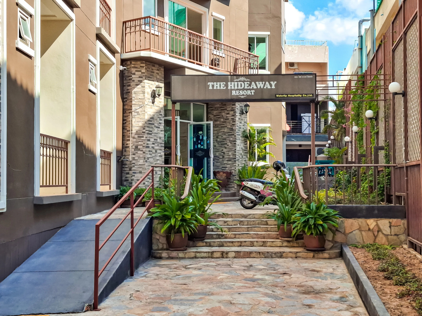 Курортный отель The Hideaway Resort Pattaya Chonburi