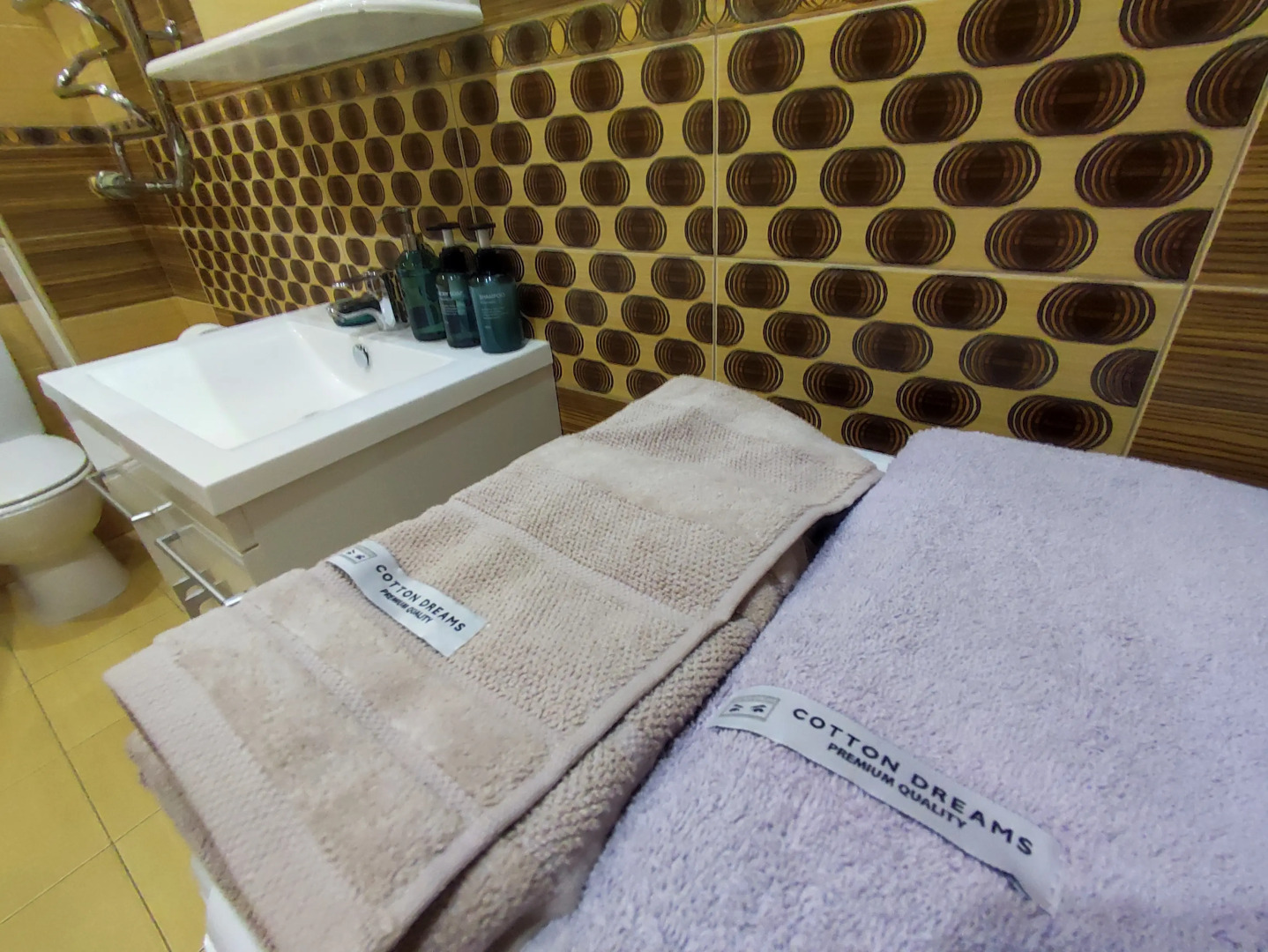 VolgaApart 2-х комнатная квартира