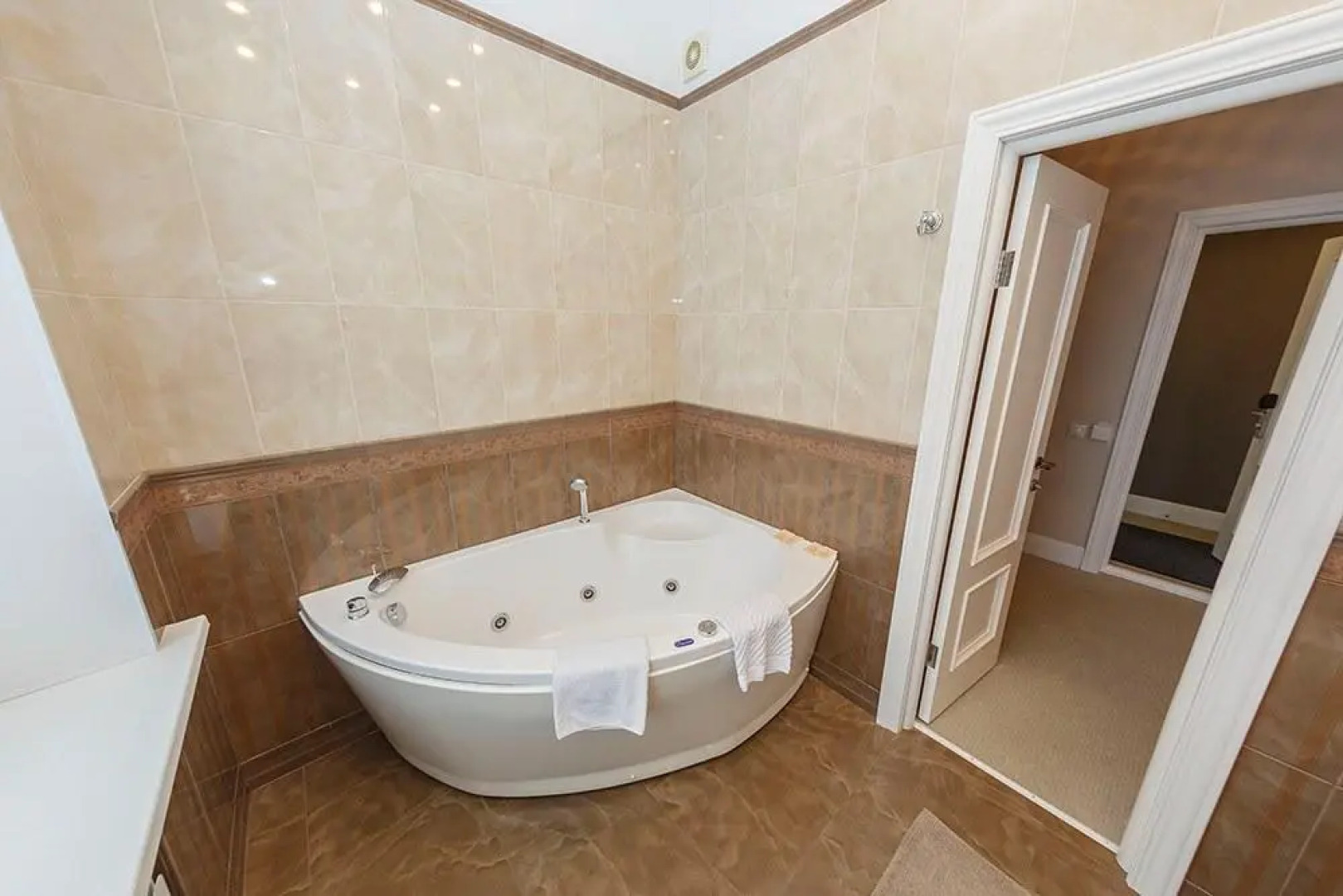 Отель Саров