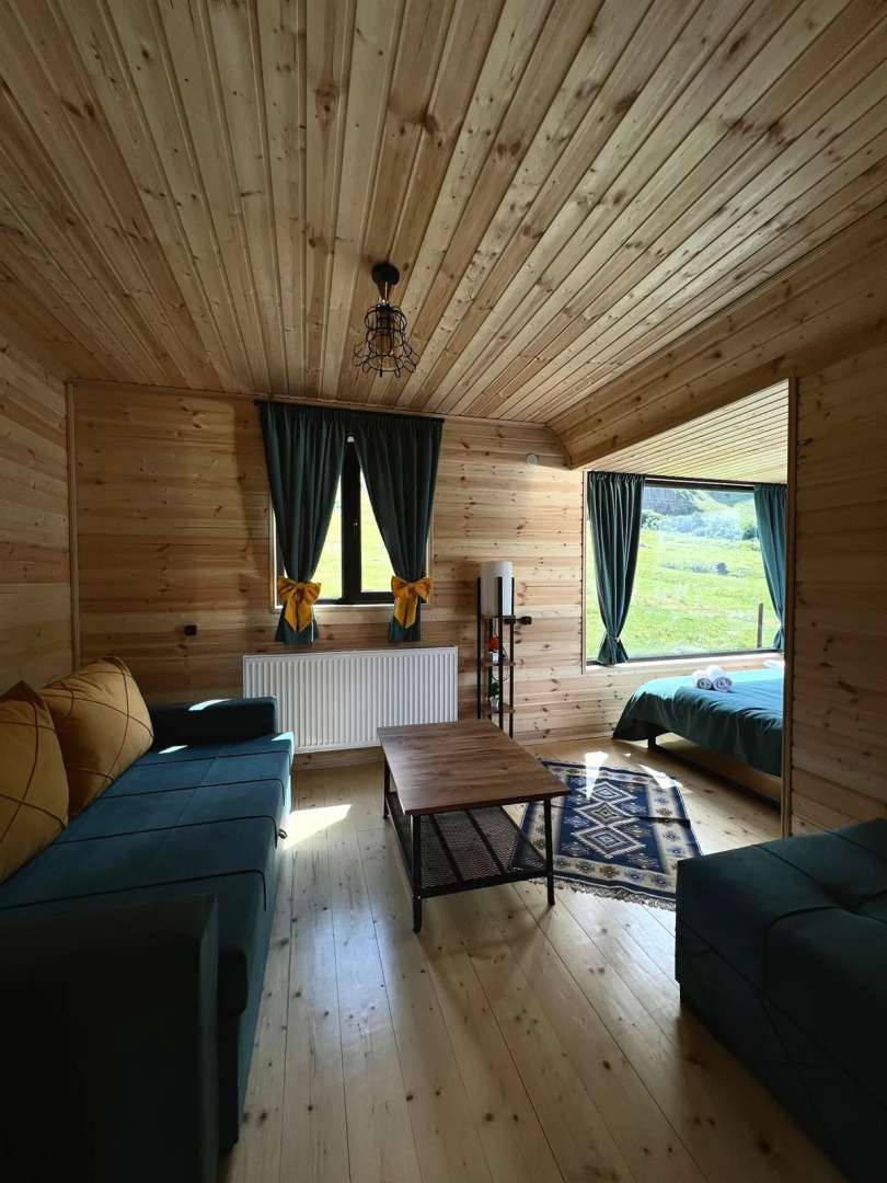 Шале Kazbegi Inn Cottages