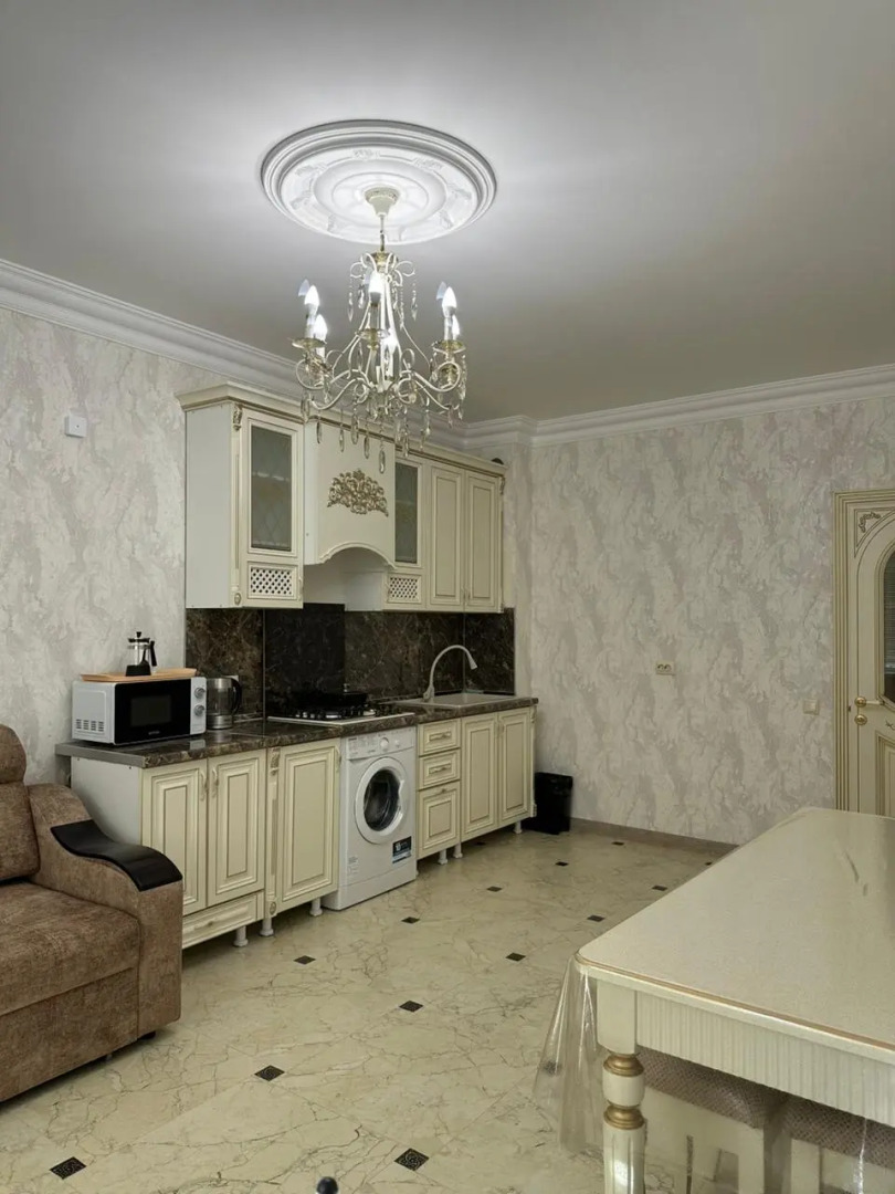 Апартаменты  в новом частном трехэтажном доме 2