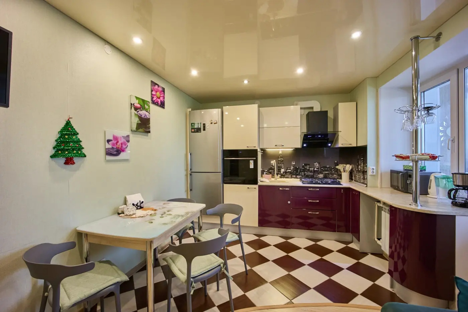 Квартира Просторная 2Комнатная с Видом на Город