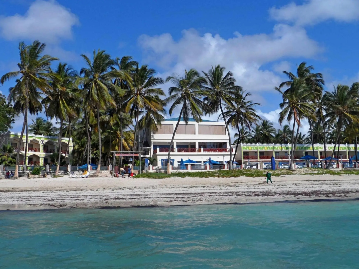 Отель Sai Rock Hotel & Beach Resorts