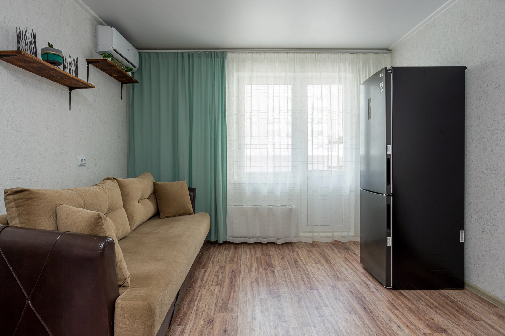 Квартира на Генерала Трошева 25