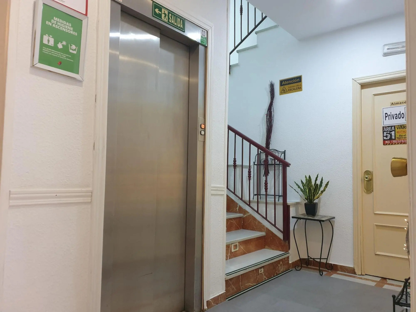 Отель  Al-Andalus