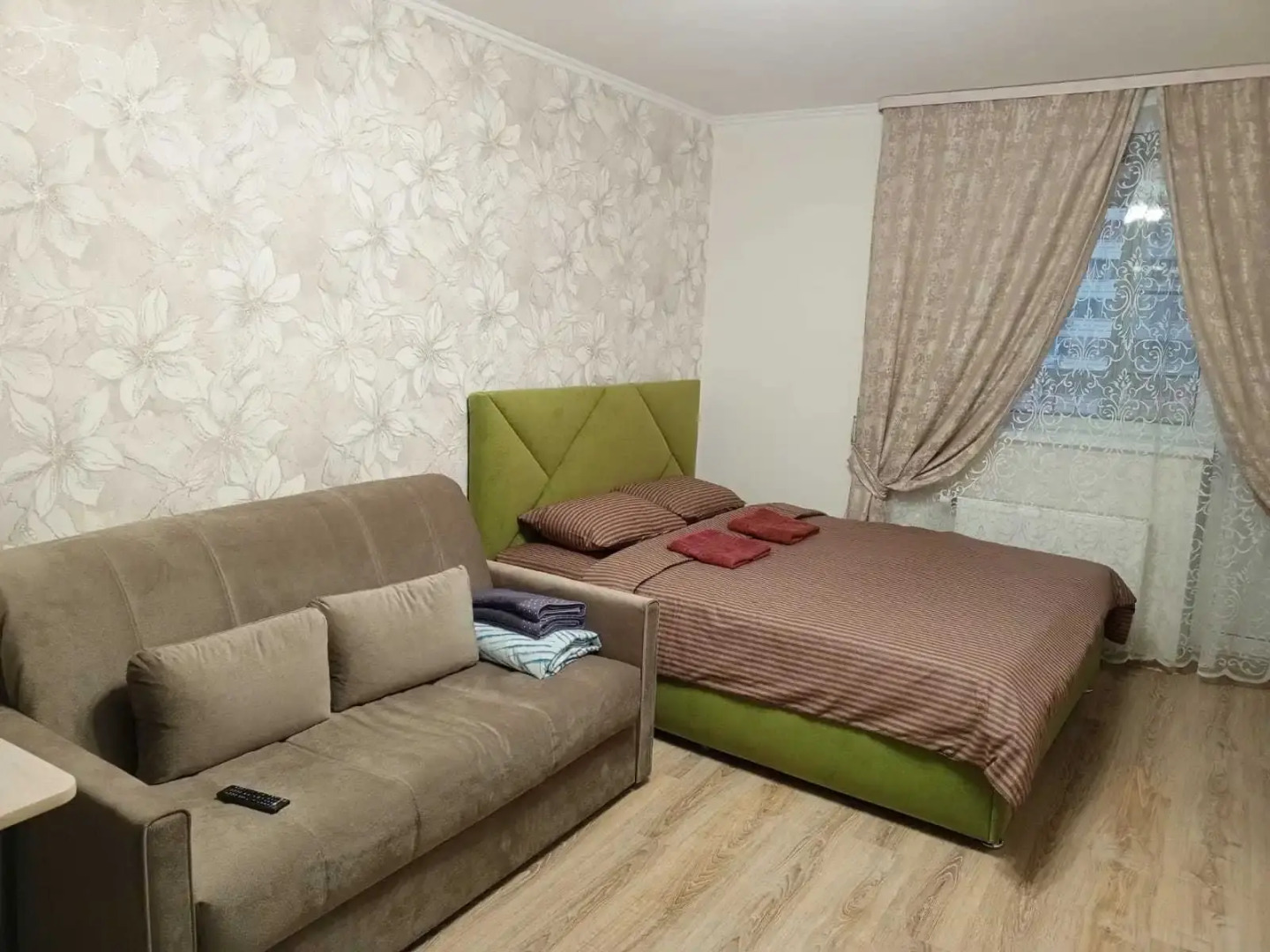 Апартаменты на Спутников 16/4 Dream House