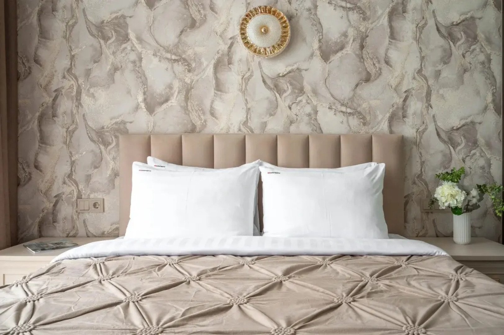 Апартаменты RED APARTMENTS Светлана Парк Офелия