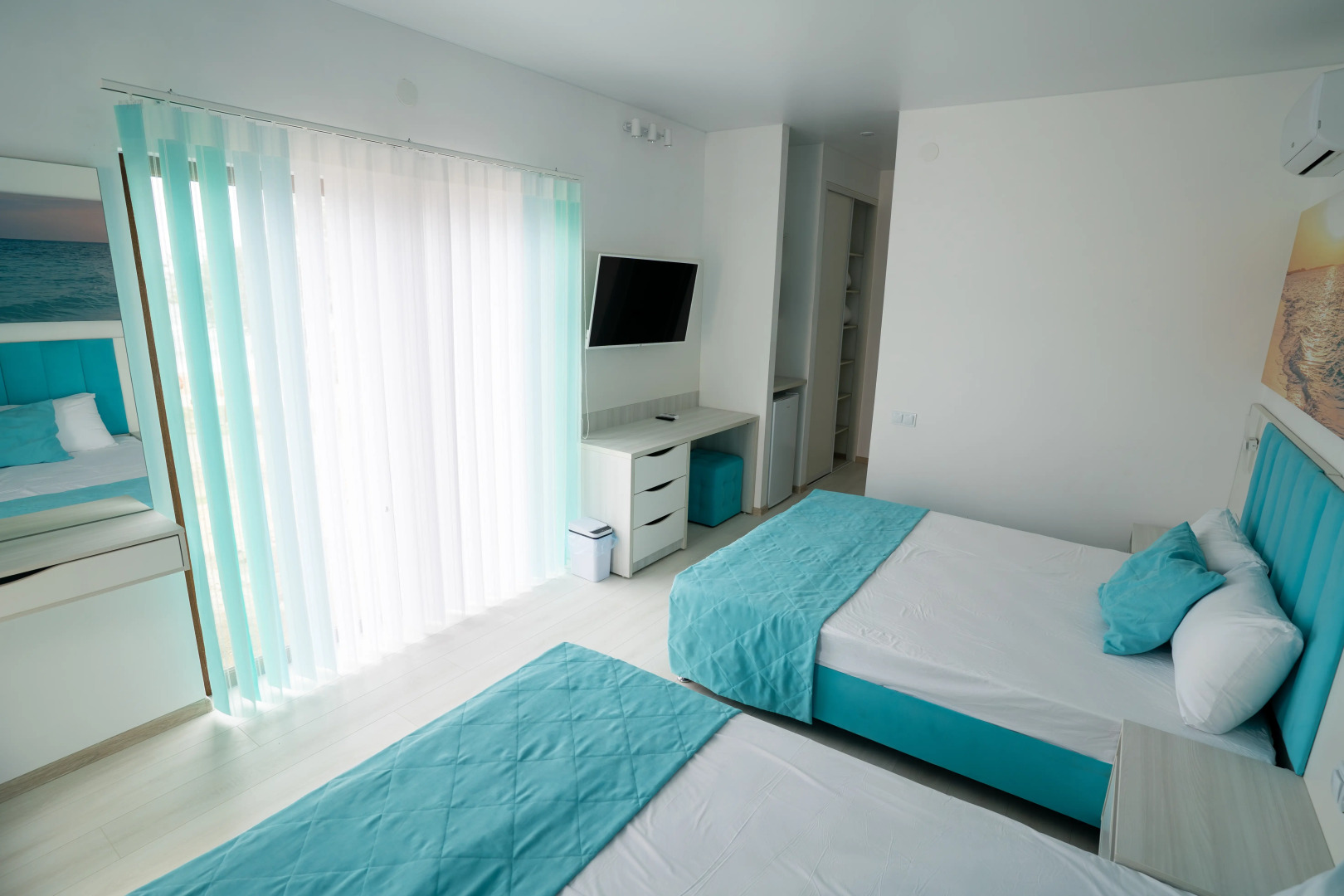 Семейный отель АзовЛенд