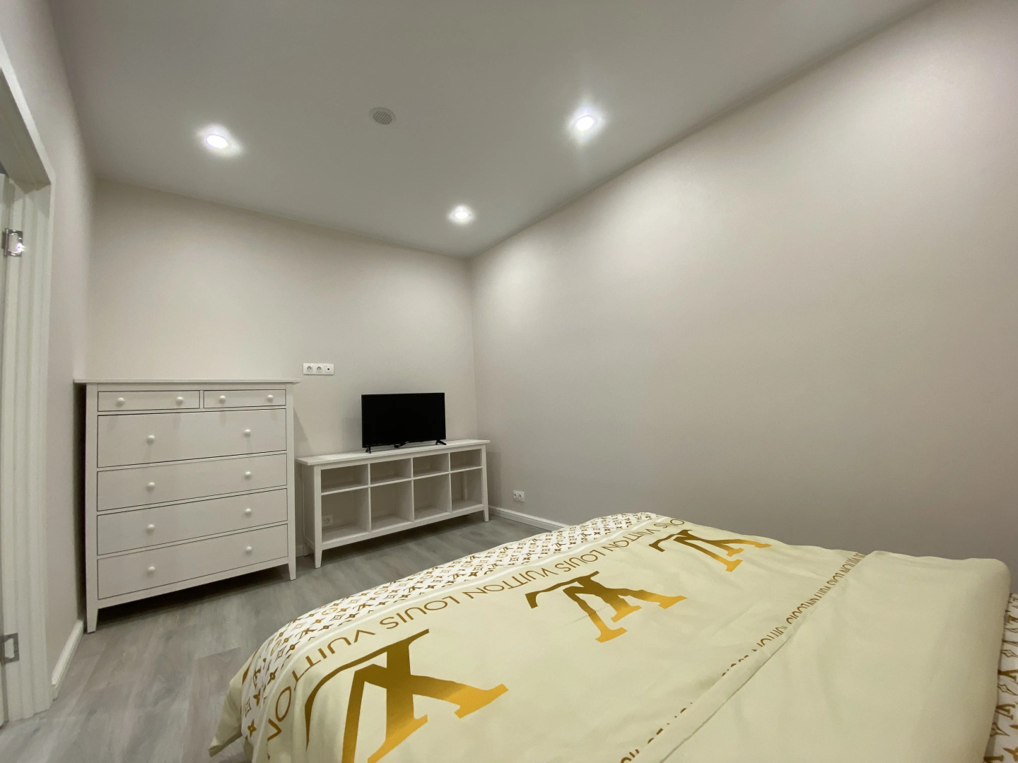 Апартаменты Deluxe на Октябрьском 26