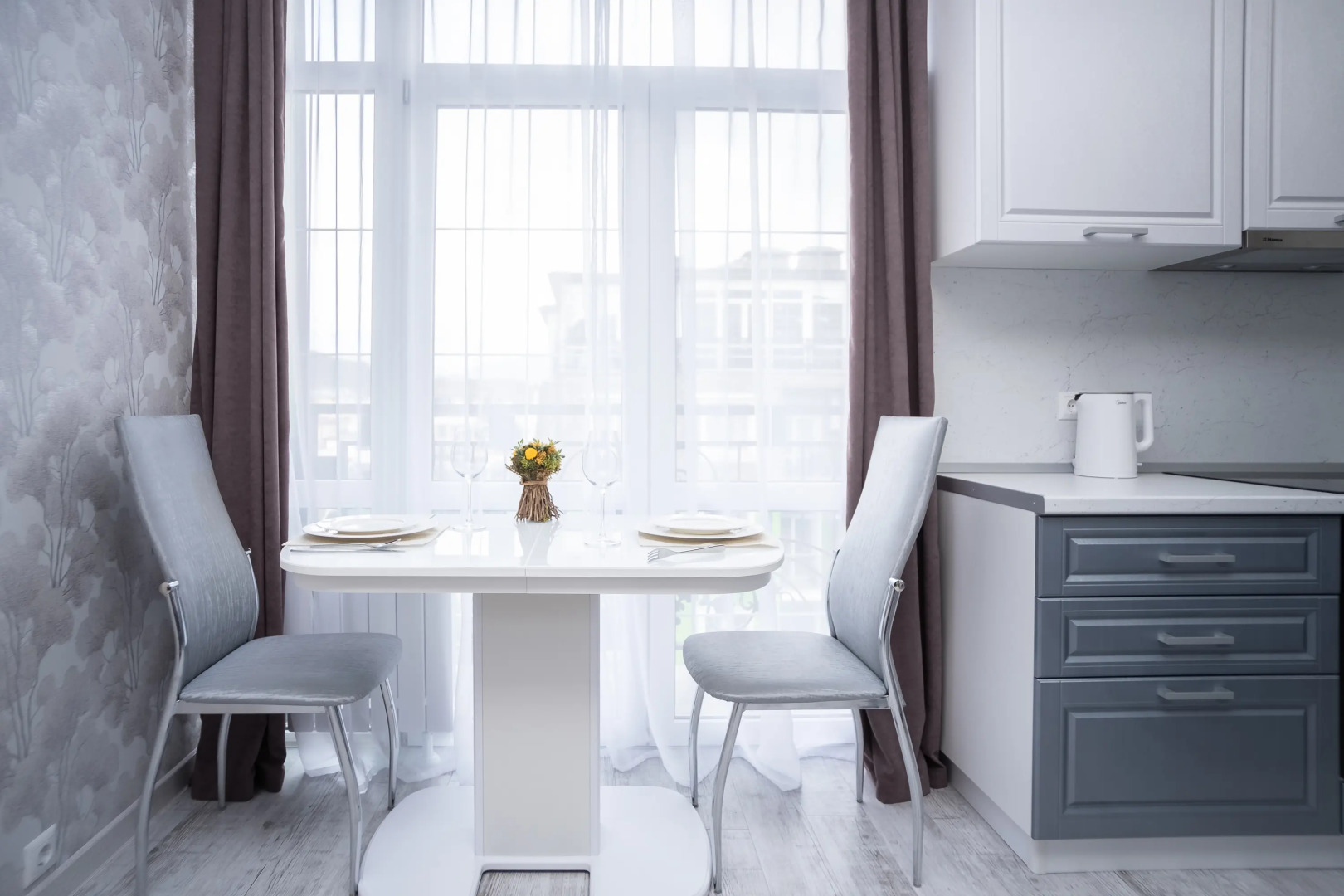 Апартаменты Red Apartments Арт Лайт Конан