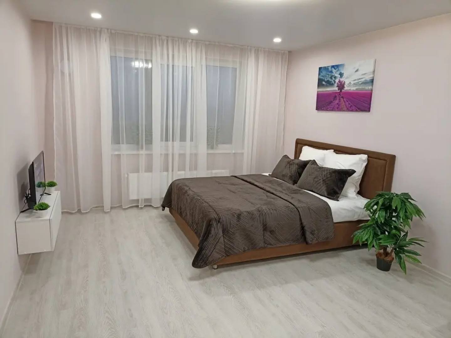 Апартаменты 1-комнатные сети «Все в гости» для 4-х на ул.Кузнецова 97А на 8 этаже