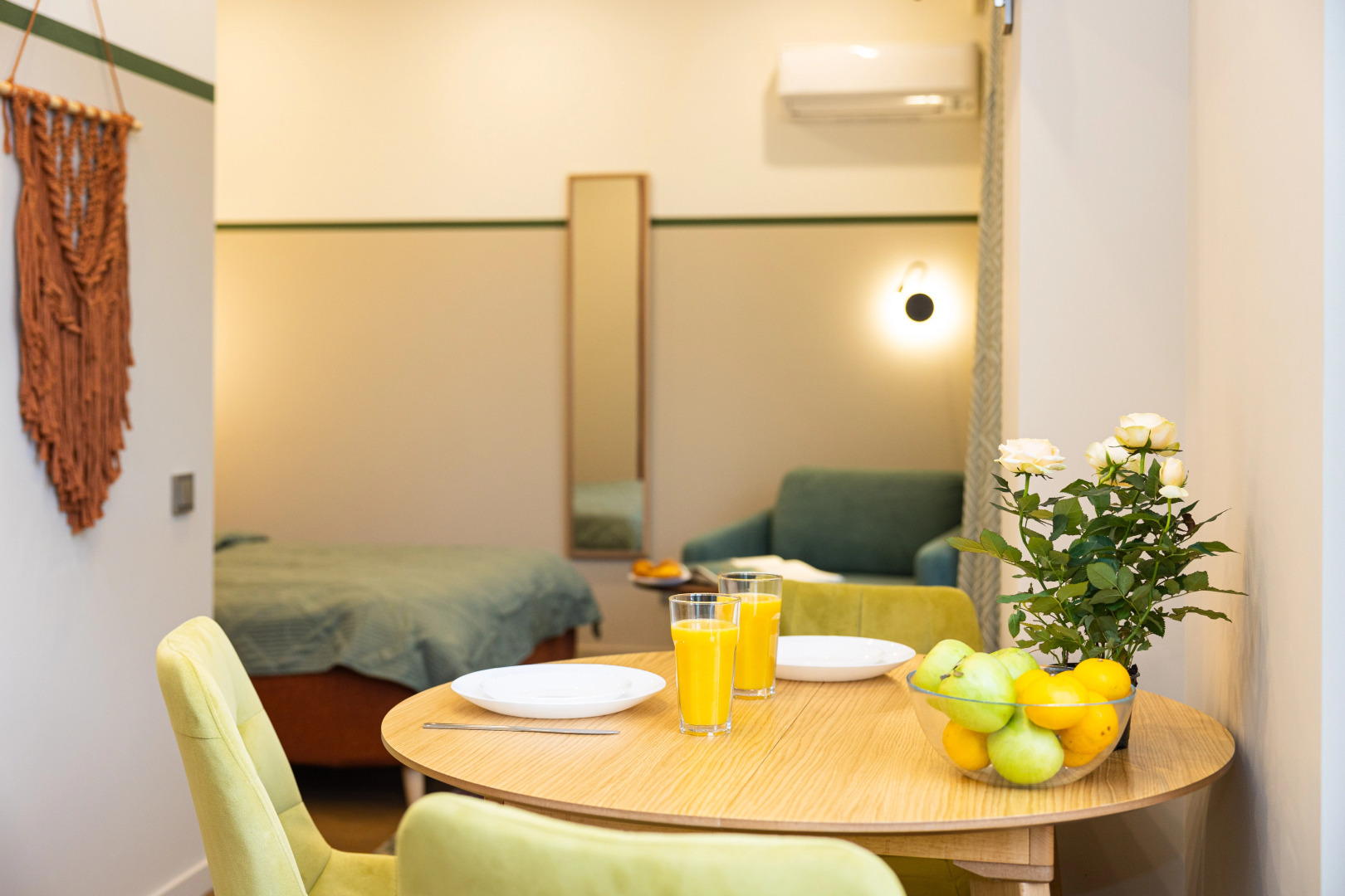 Квартира стильная студия на Турчинского 35