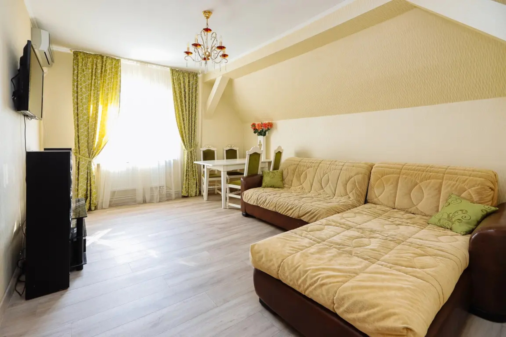 Квартира на Дадаева 1