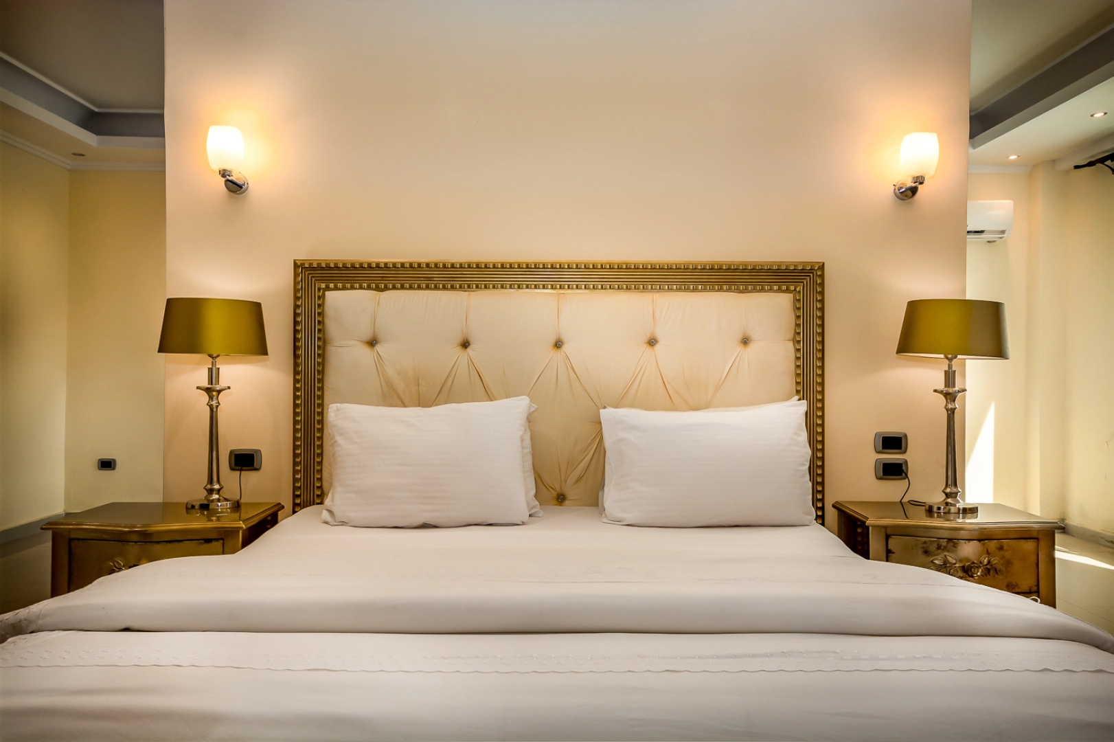Отель The Country Lodge