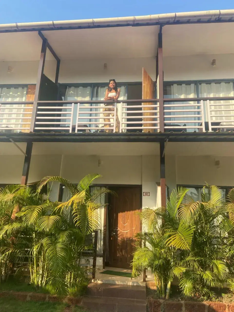 Hotel YogiTree beach Resort & Cafe