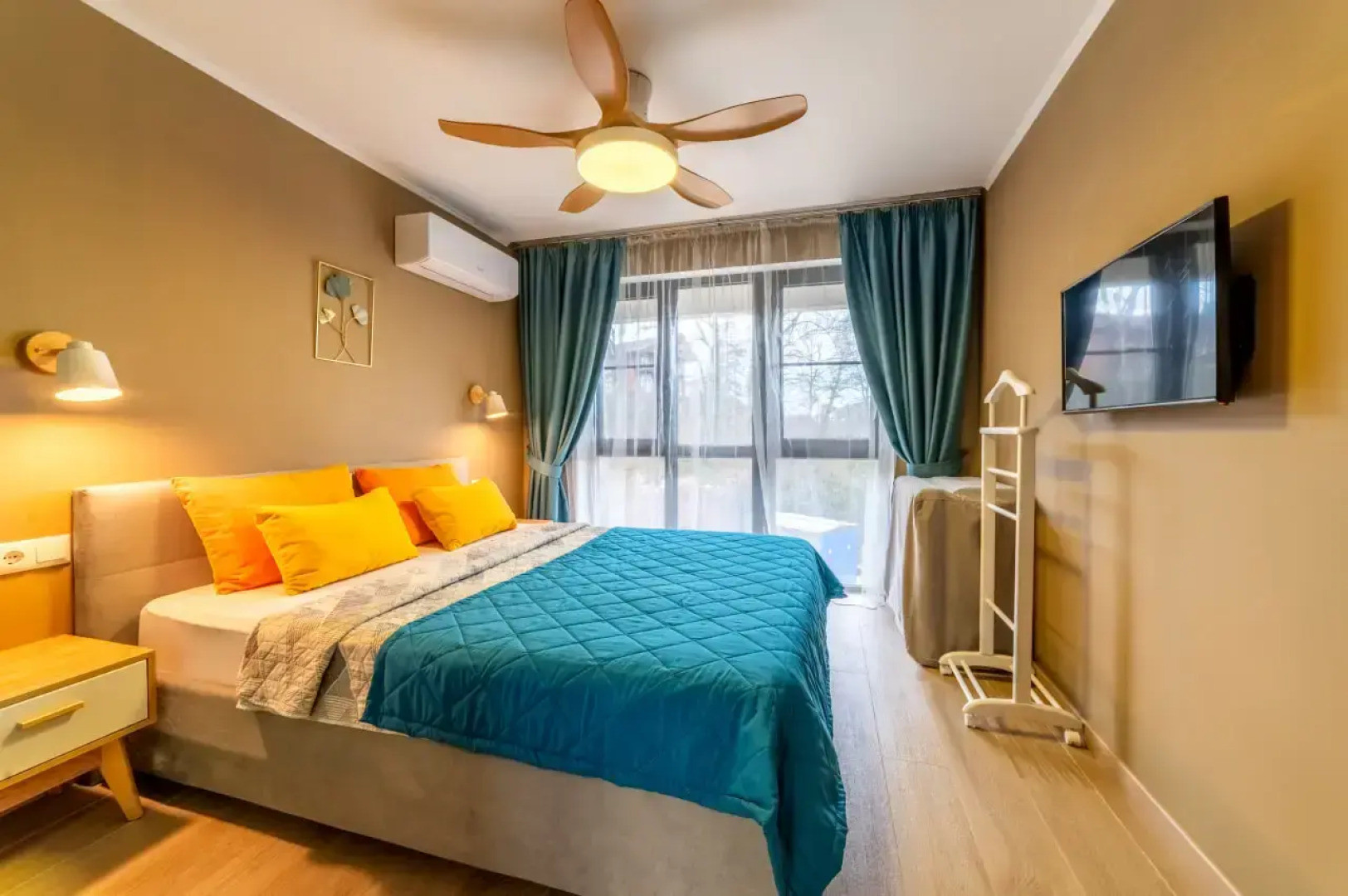 Апартаменты Двухуровневые около моря с бассейном в ЖК Морской квартал