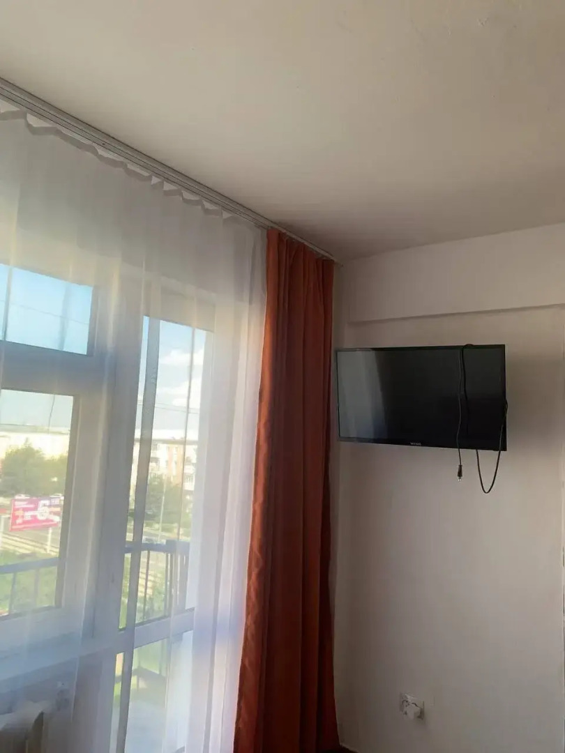 Квартира Двухкомнатная возле ЖД и ФСК