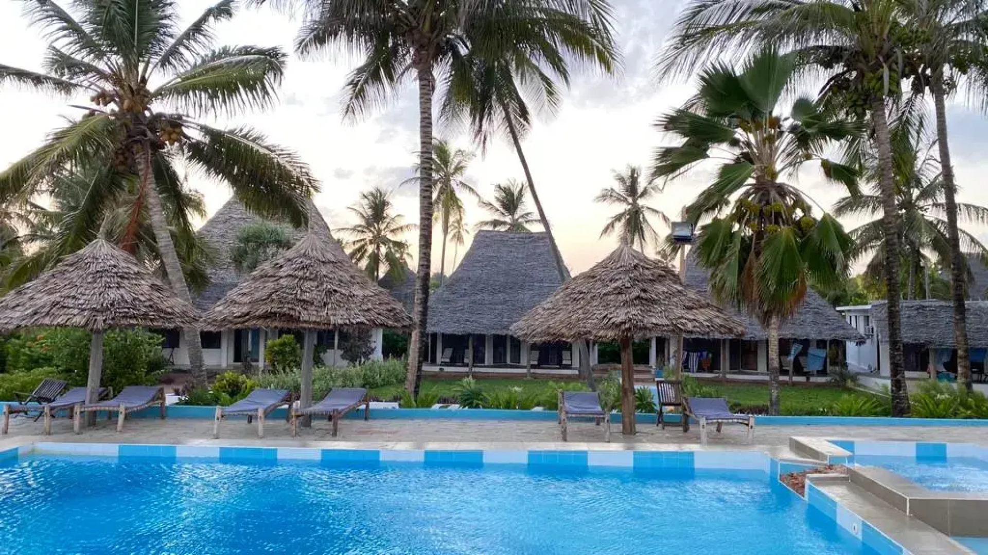 Бунгало Matemwe Baharini Villas