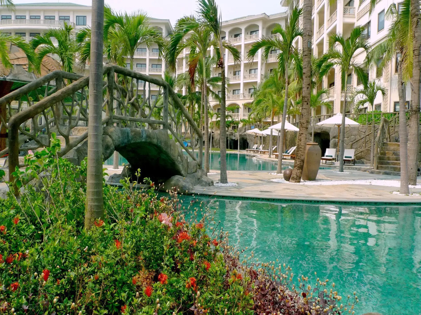 Отель Olalani Resort and Condotel