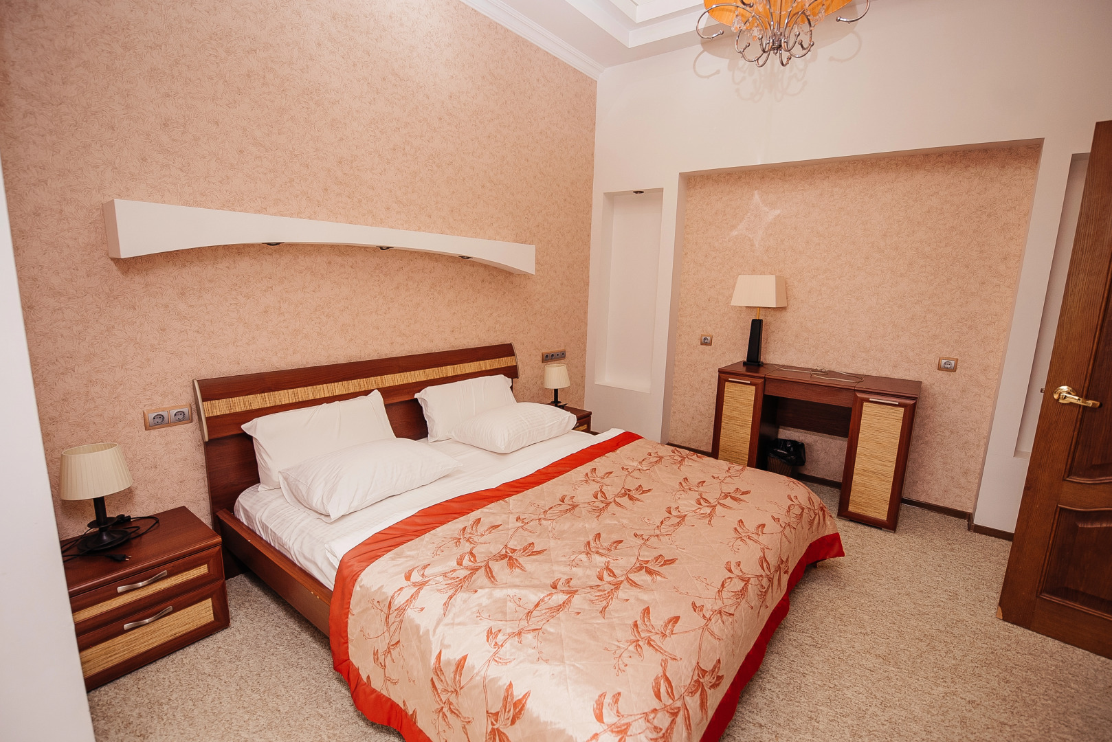 Отель Город Солнца