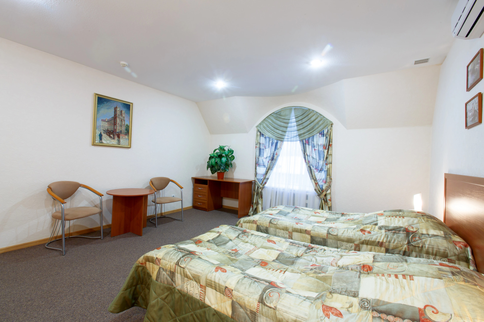 Гостиница Эврика