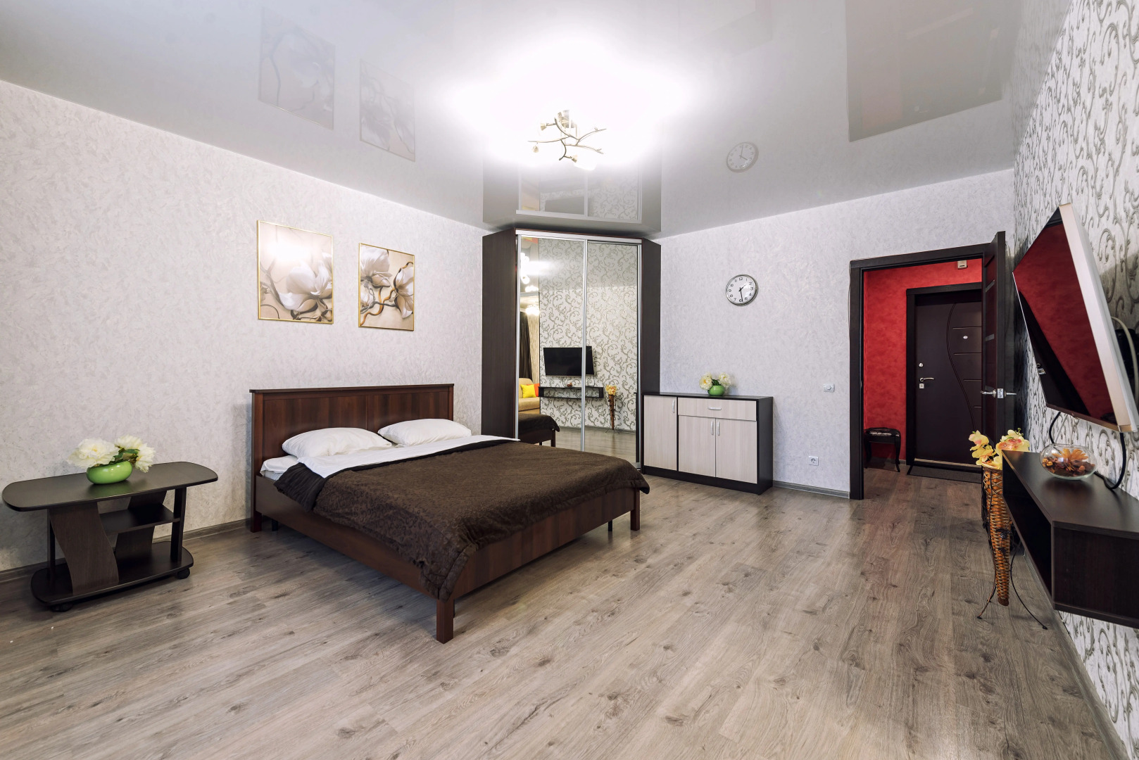 SC Apart Ostrovskogo 93D 7fl