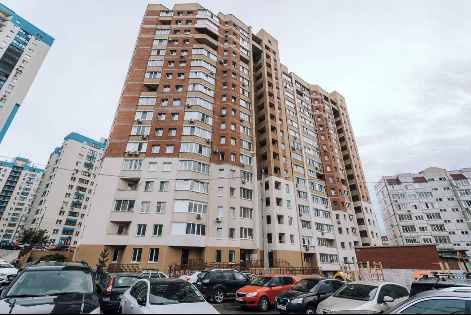 Уютные Апартаменты с Видом на реку Волгу (ул. 5 просека д.101)