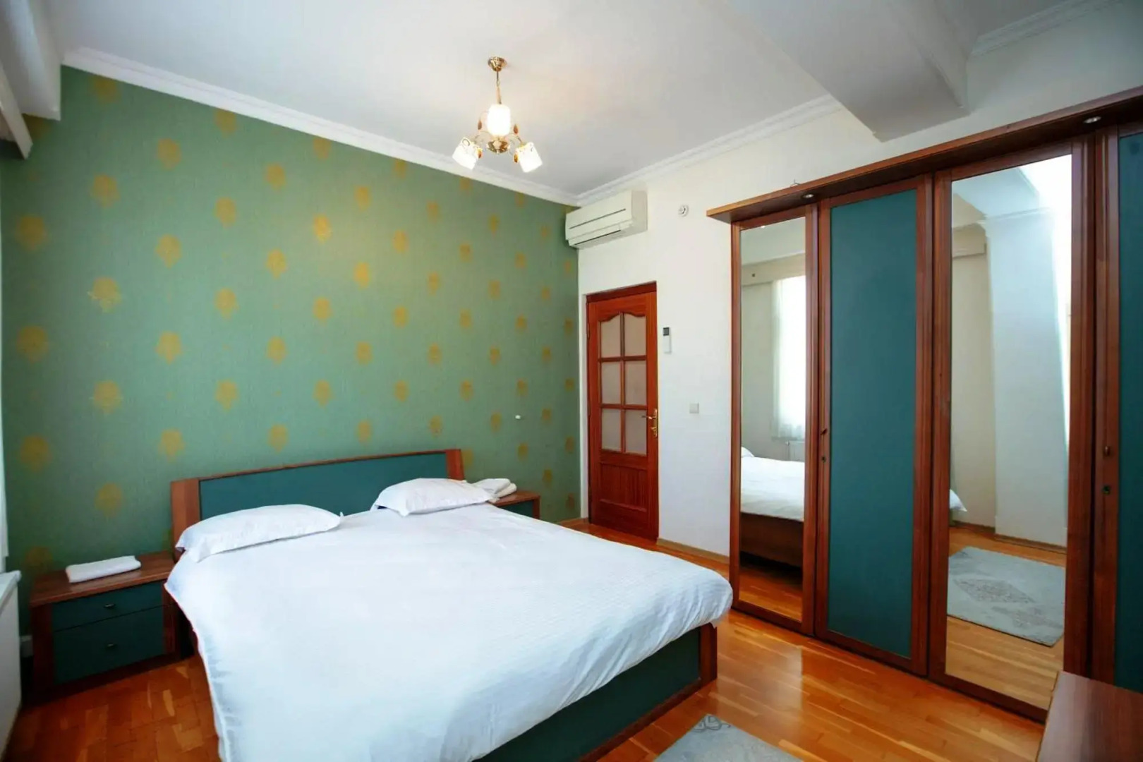 Апарт-отель Old City Hatefi