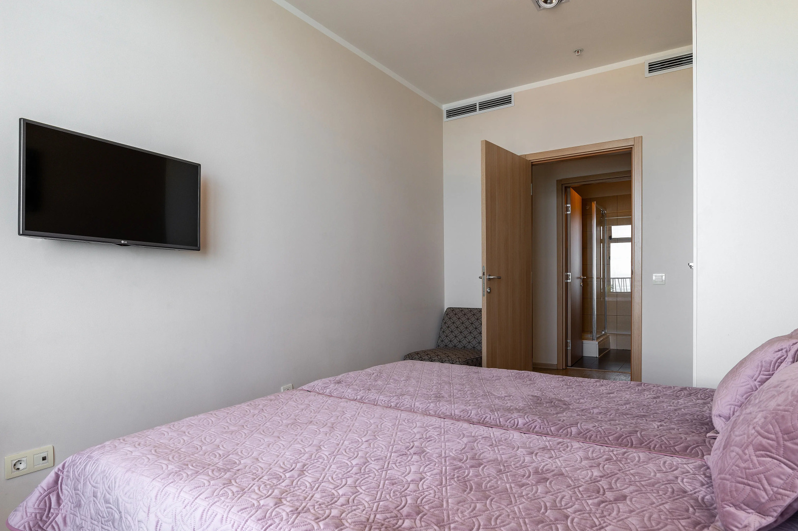 Квартира Орджоникидзе 11/1 6