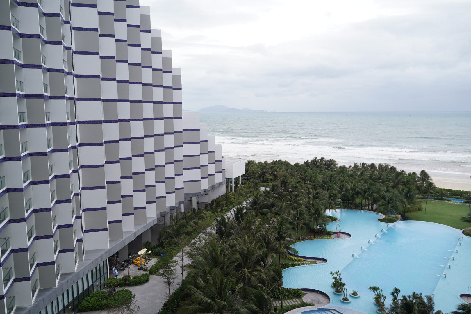 Курортный отель The Lagoon Cam Ranh - Your Perfect Getaway
