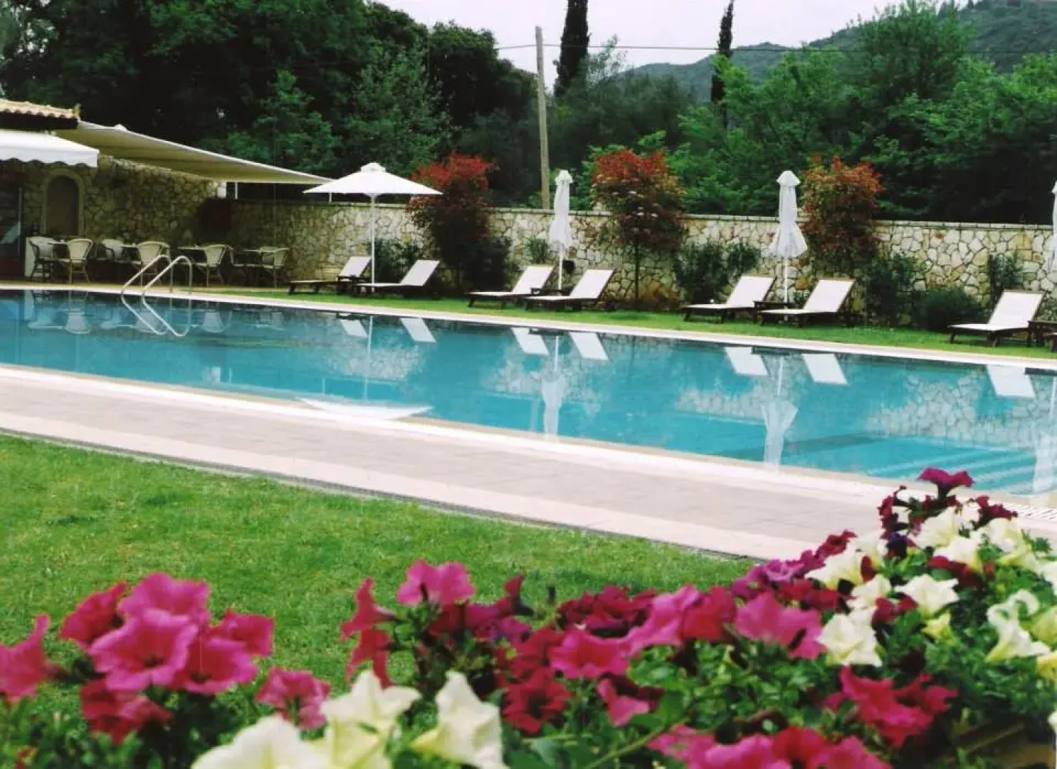 Отель Paradise Inn