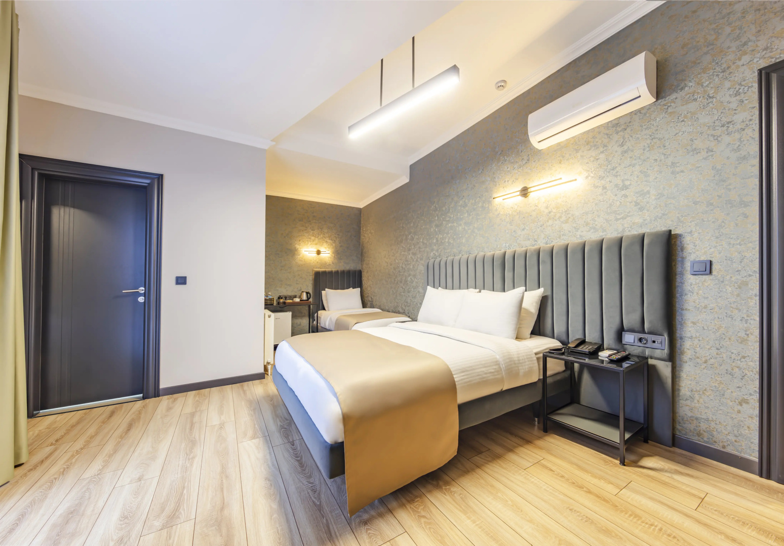 Lenora Airport Hotel