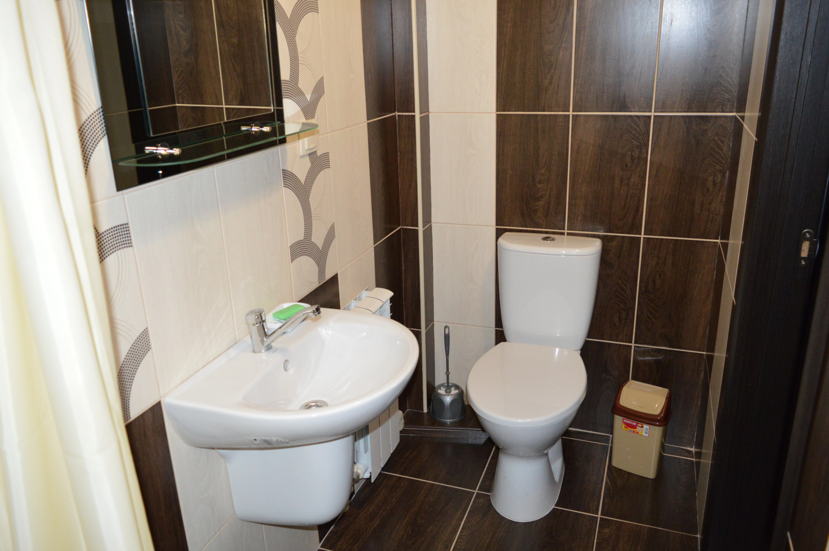 Апартаменты "Хельга Парк Фрунзе"