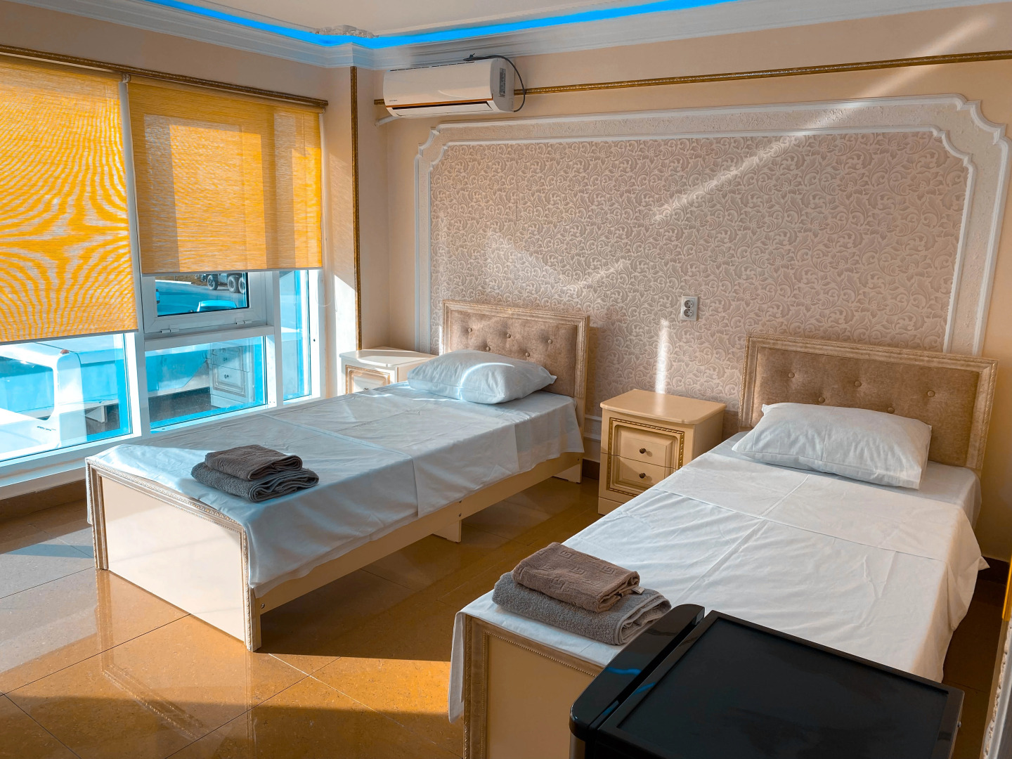 Отель Кавказ