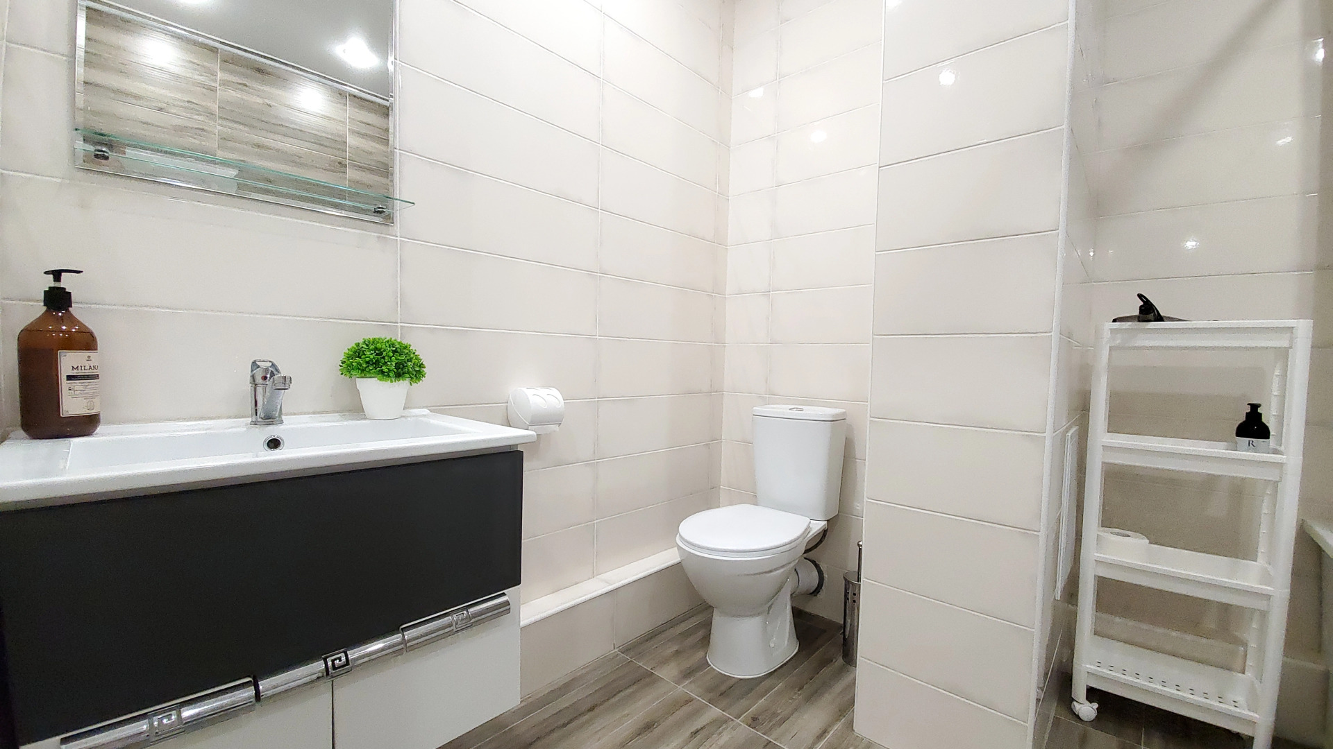 Апартаменты Panda Home возле Мать и дитя