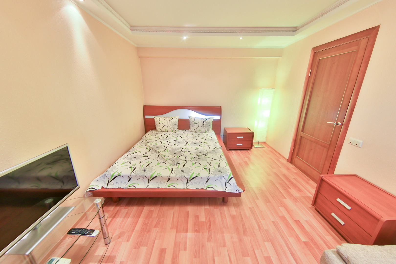 Апартаменты HotelRoom24 у метро белорусская