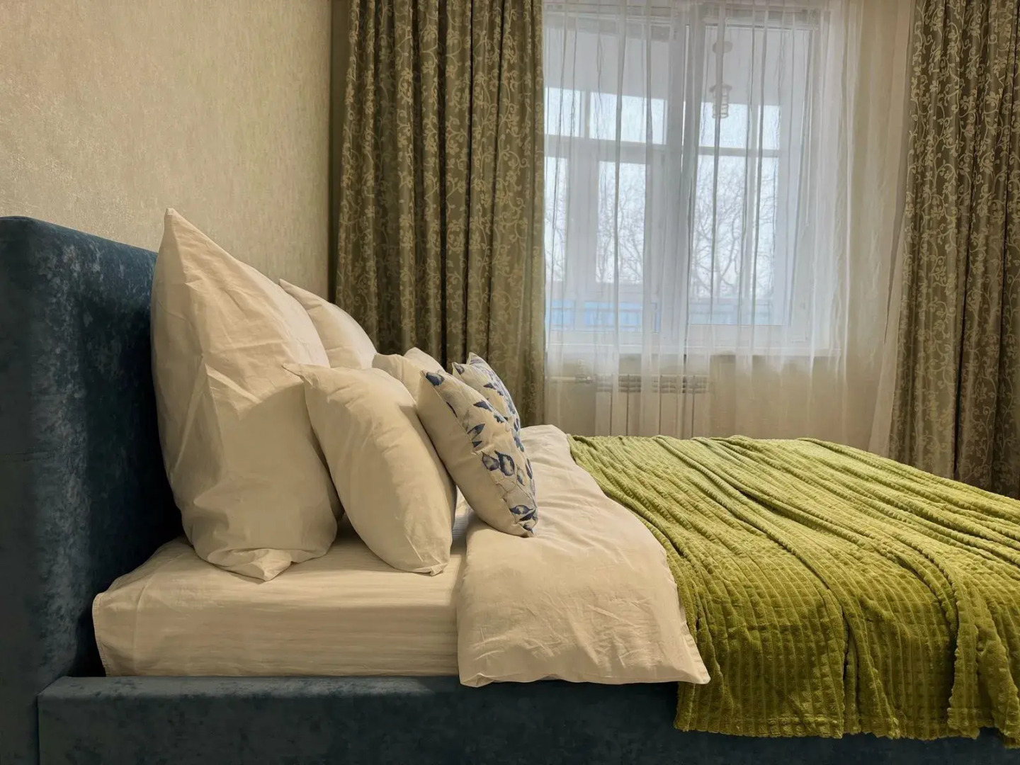 Апартаменты Аврора Октябрьская 24