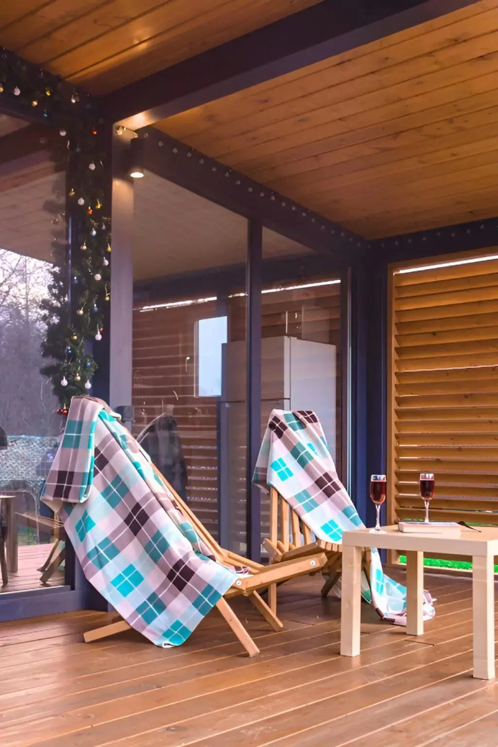 Частный дом Загородный комплекс на берегу реки с баней