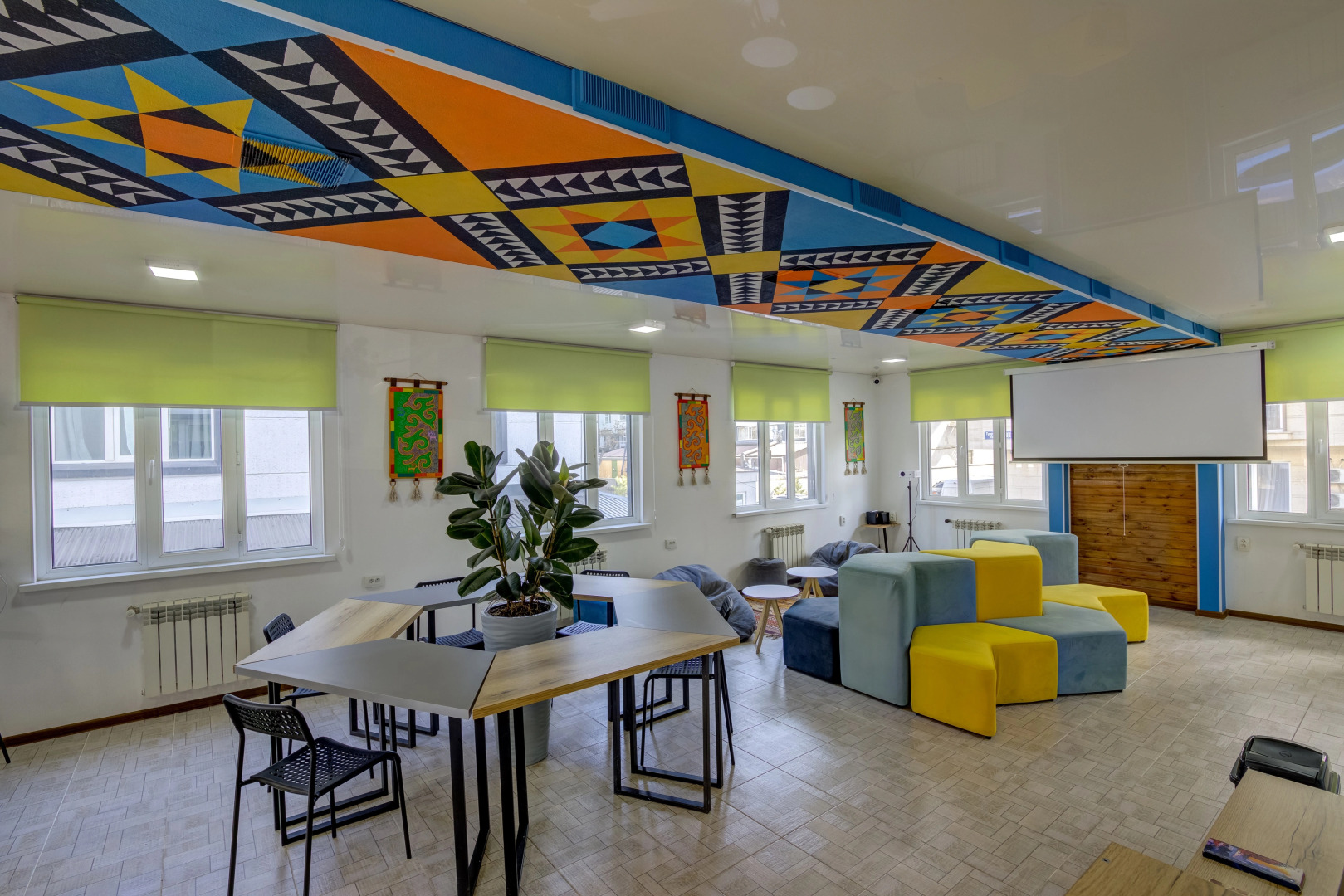 Хостел People Hostel & Coworking