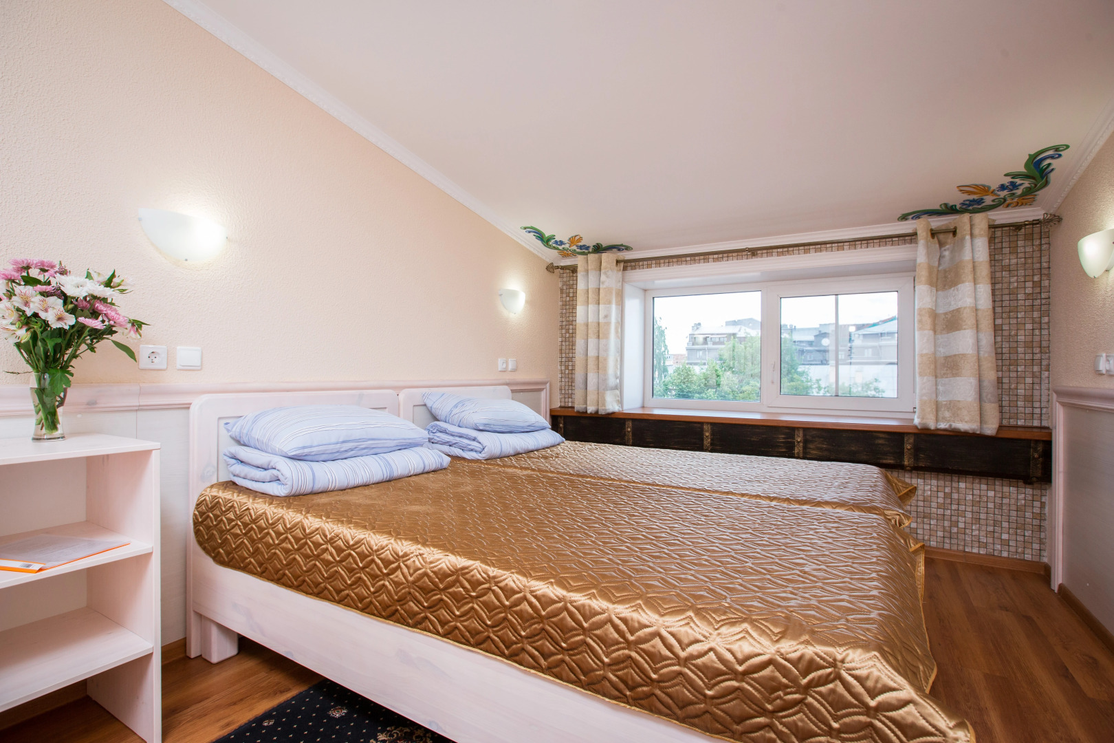 Отель на Римского-Корсакова