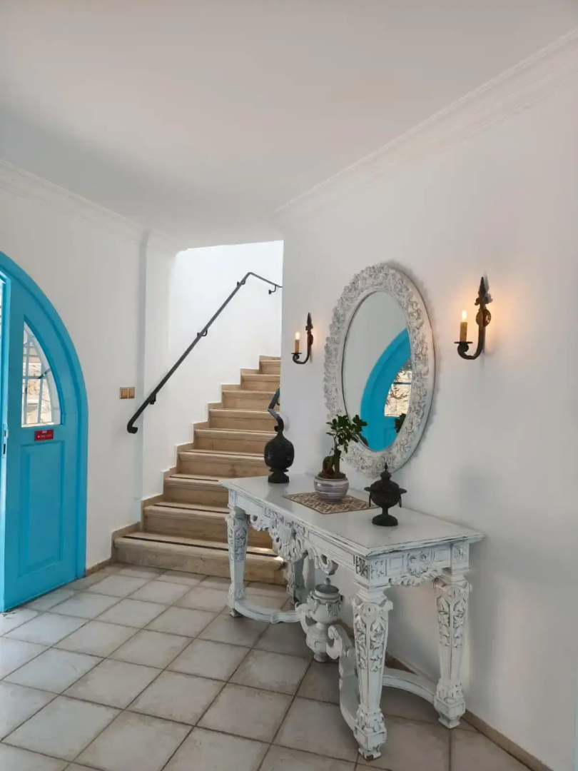 Bellapais Abbey Hotel