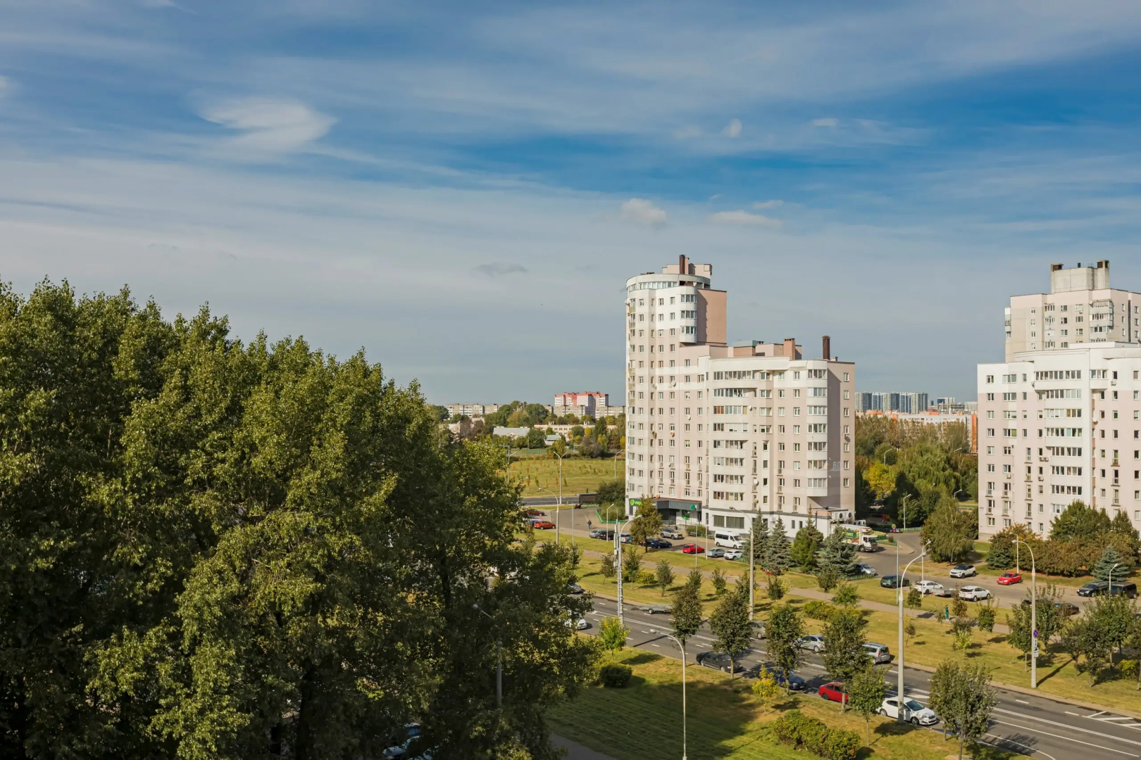 Квартира Чистая и Уютная у Лошицкого Парка