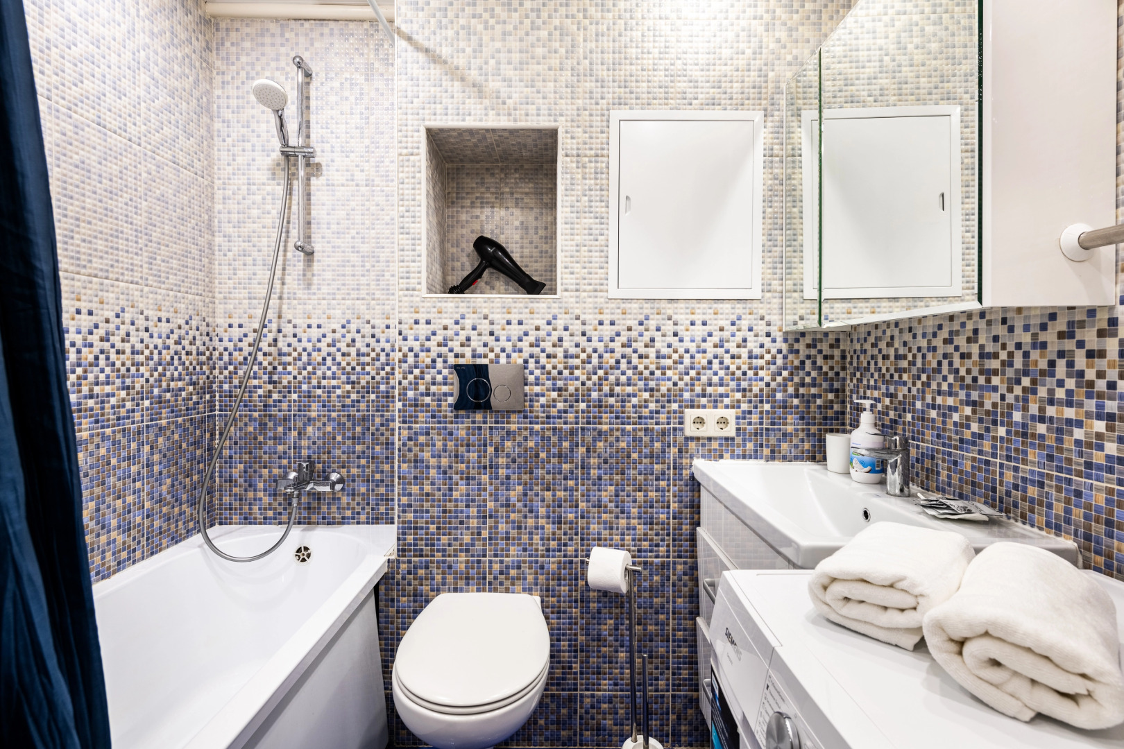 Улучшенные двухкомнатные апартаменты на метро Академика Янгеля